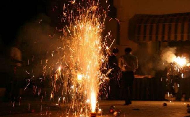 पटना : लड़ीवाले व बेरियम साल्टयुक्त पटाखों पर रहेगा प्रतिबंध