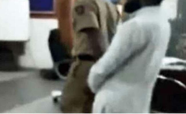 जमशेदपुर : एटीएम में फर्जीवाड़ा करनेवाले मदरसा के दो शिक्षक गिरफ्तार