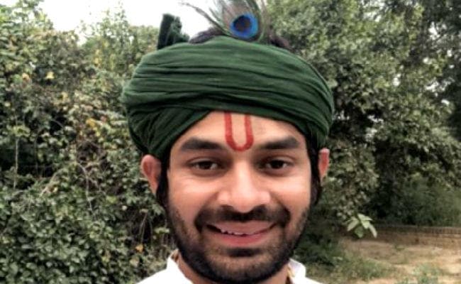 गया के होटल से फरार होने के बाद यहां पहुंचे ऐश्वर्या के कान्हा तेजप्रताप, कहा- भागा नहीं हूं, दर्शन-पूजन के लिए आया हूं