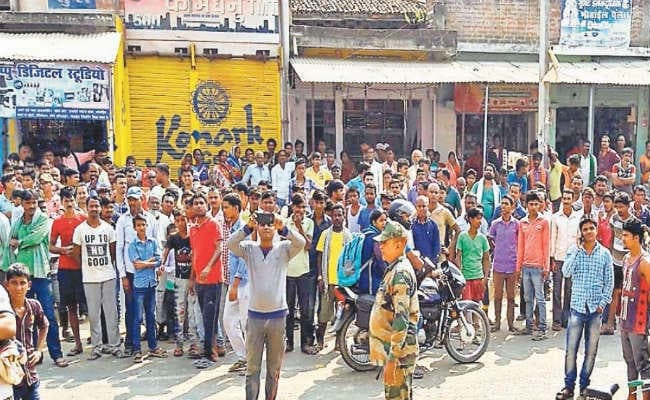 जमुई : लुटेरों ने ग्रामीण बैंक से नौ लाख रुपये लूटे