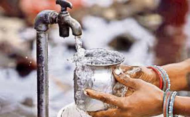 बाजार की तरह अब गांवों में भी नल से घर-घर पहुंचेगा पानी: मंत्री