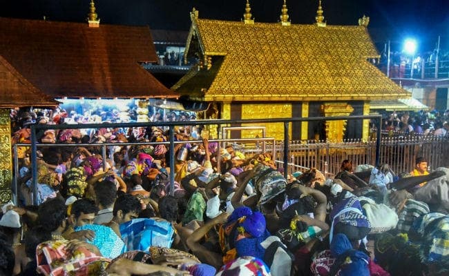 सबरीमला मंदिर के कपाट बंद, 10 से 50 साल आयुवर्ग की किसी लड़की या महिला ने नहीं की पूजा