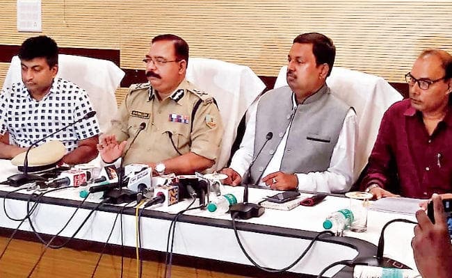 रांची : आठ से 10 बजे तक ही चलायें पटाखे, नहीं ताे काेर्ट की अवमानना का मामला चलेगा