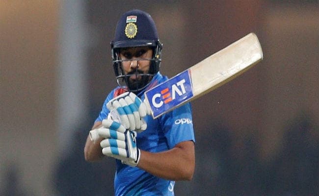 INDvsWI: दीवाली के पहले धूमधड़ाका मचाने के बाद यूं मुस्कुराये हिटमैन रोहित शर्मा