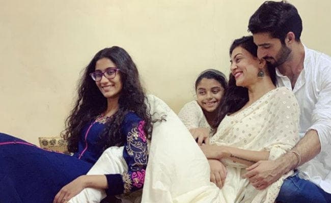 VIDEO: 15 साल छोटे ब्‍वॉयफ्रेंड रोहमन संग रोमांटिक अंदाज में नजर आईं सुष्मिता सेन