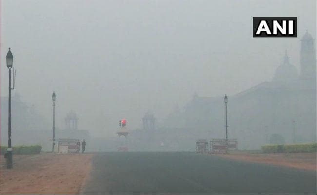 सुप्रीम कोर्ट के ऑर्डर के बावजूद जमकर फोड़े गये पटाखे, बढ़ा प्रदूषण