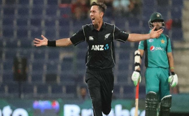 #NZvPAK : ट्रेंट बोल्ट की हैट्रिक, न्यूजीलैंड ने पाकिस्तान को धोया
