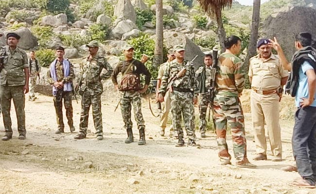 औरंगाबाद : नक्सलियों ने AK-47 से की चौकीदार की हत्या, इलाके में दहशत