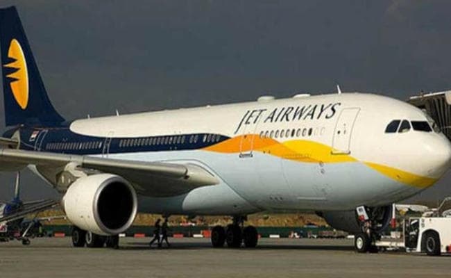 DGCA ने कहा - बोइंग 737 मैक्स के साथ सेंसर संबंधी मुद्दों पर कार्रवाई करें जेट एयरवेज और स्पाइस जेट