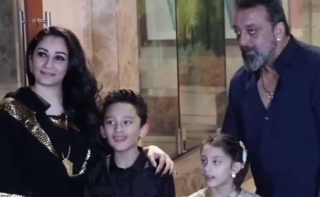 संजय दत्‍त के बेटे ने मीडिया से पूछा ऐसा सवाल, VIRAL VIDEO