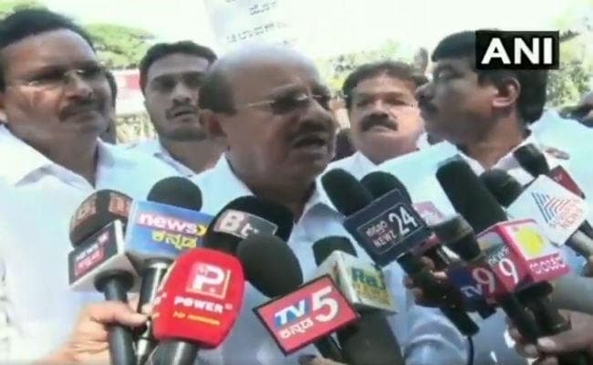 कर्नाटक के पूर्व मंत्री टीबी जयचंद्र का पीएम मोदी पर विवादित बयान, जानने के लिए देखें Video