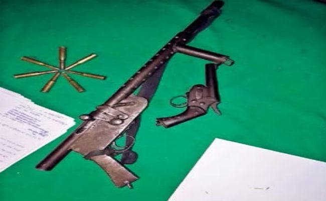 दोस्त की पत्नी से रचायी शादी, विरोध करने पर साथी को मारी गोली