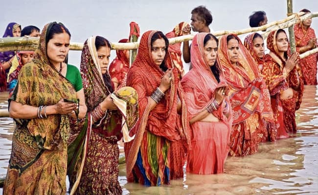 आस्‍था का महापर्व छठ, आज नहाय-खाय, ऐसे करें छठी माई की पूजा