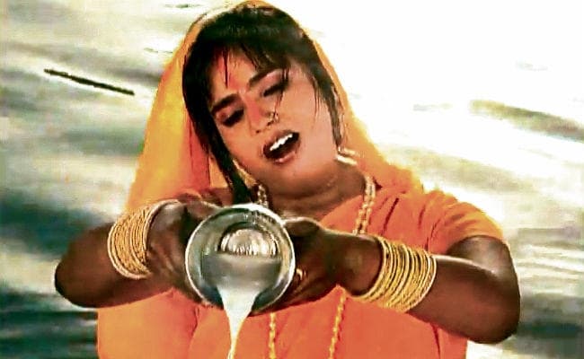 छठ पर्व के जरिये दूसरे प्रदेशों में भी फैल रही है बिहार की संस्कृति : देवी