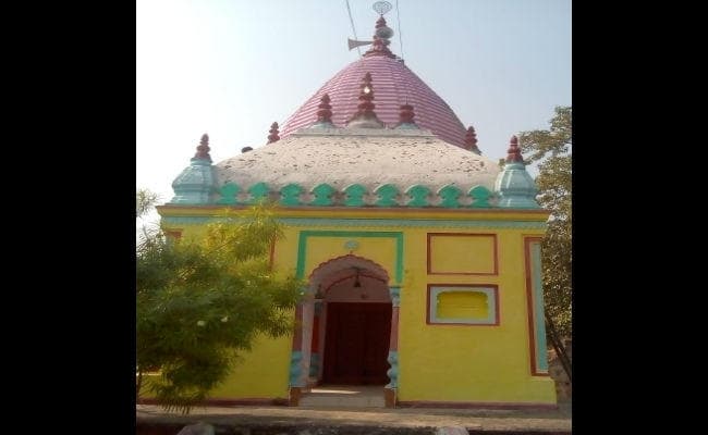 इचाक : सूर्य मंदिर तालाब में छठ पूजा पर उमड़ेगा आस्था का जनसैलाब