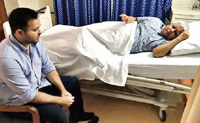 रांची : तेजस्वी से मिलने के बाद कम हुआ लालू प्रसाद का तनाव