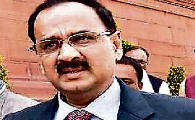 सीबीआइ विवाद : सीवीसी जांच में वर्मा के खिलाफ कोई सबूत नहीं, आयोग का पक्ष आज सुनेगा कोर्ट