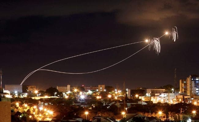 इस्राइल के अभियान के दौरान गाजा पट्टी में हुई गोलीबारी, छह की मौत