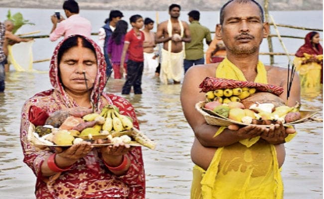 पुरुषों में भी स्त्रीत्व जगाने वाला अनूठा लोकपर्व