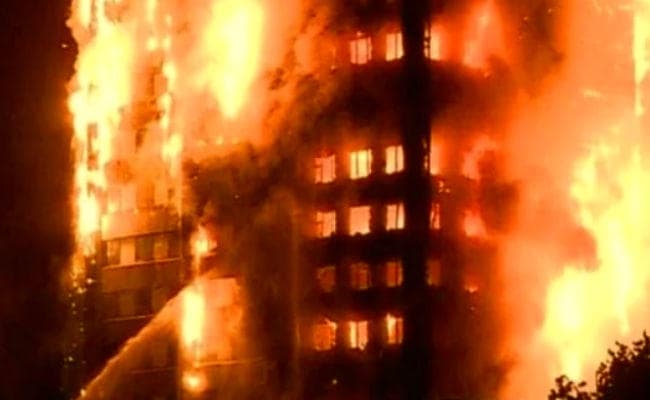 मुम्बई : बहुमंजिला इमारत में देर रात लगी आग, दमकल कर्मियों ने 3 व्यक्तियों को निकाला, एक लापता, दो की मौत