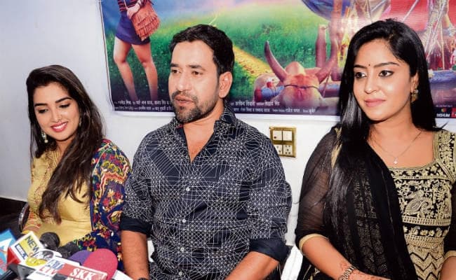 आज रिलीज होगी फिल्म निरहुआ हिंदुस्तानी 3, जानिए अश्लीलता के सवाल पर निरहुआ ने क्‍या कहा?