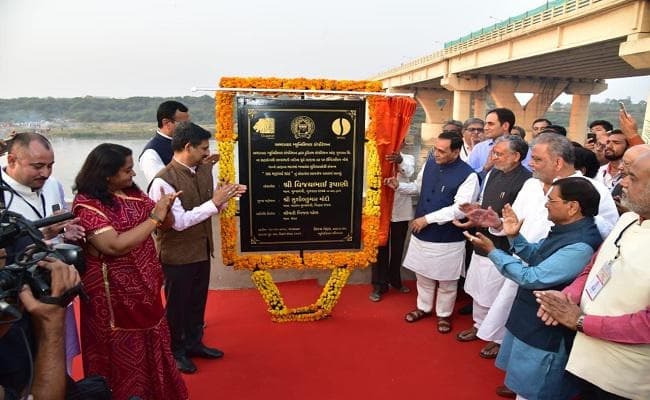 गुजरात के मुख्यमंत्री विजय रूपाणी ने अहमदाबाद में किया छठ घाट का लोकार्पण