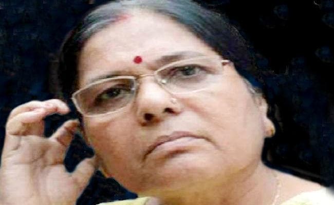 अदालत में आत्मसमर्पण कर सकती हैं मंजू वर्मा, पूर्व मंत्री की गिरफ्तारी के लिए बिहार-झारखंड के कई ठिकानों पर छापेमारी