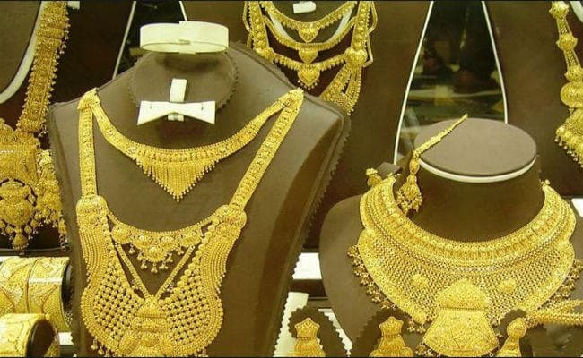 सोने के गहनों के लिए हॉलमार्क जल्द अनिवार्य कर सकती है सरकार