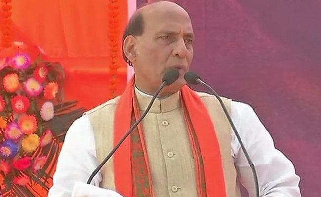 गृह मंत्री राजनाथ सिंह ने कहा - अगले तीन से पांच वर्ष में भारत से खत्म हो जायेगी नक्सल समस्या