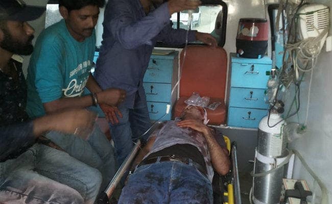 आरटीआई एक्टिविस्ट सिकंदर नवाज खान पर जानलेवा हमला, बेहतर इलाज के लिए रिम्स रेफर