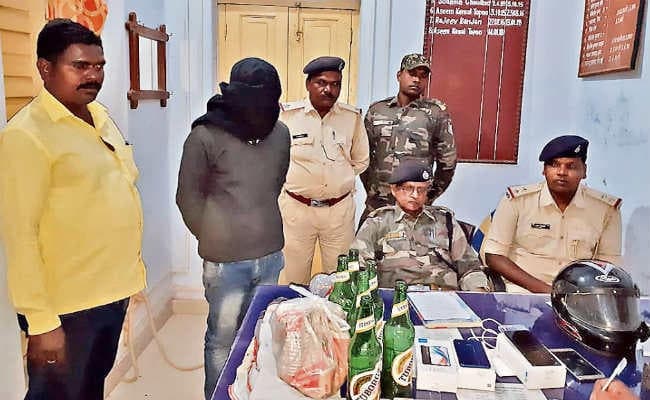 सजीबुल हत्याकांड : मोबाइल के लालच में घाेंट दिया दोस्त का गला, शुभम गिरफ्तार, तीन मोबाइल व अन्य सामान बरामद