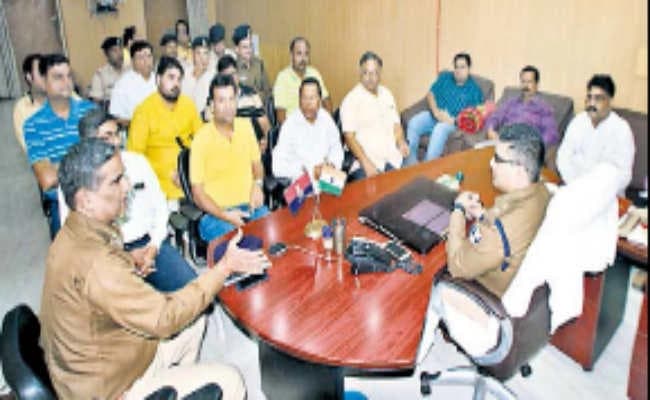 अब पुलिस पियेगी जनता की चाय