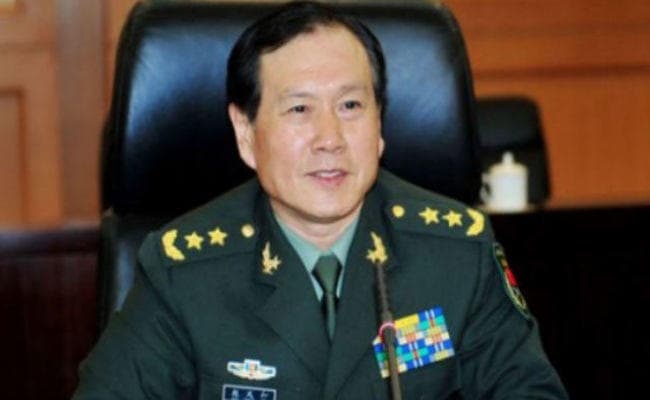 चीन के रक्षा मंत्री ने कहा - मतभेदों को नियंत्रित कर भारत-चीन सैन्य आदान-प्रदान बढ़ायें