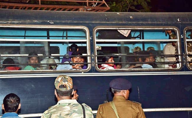 सरकार विरोधी नारा लगाने और हमला के आरोप में 280 पारा शिक्षक गये जेल