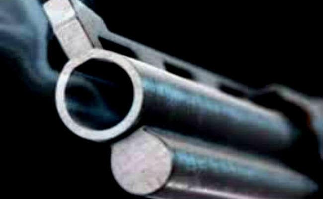 हंसी मजाक में बहनोई को अवैध लोडेड हथियार से डरा रहा था साला, गोली चलने से बहनोई की हुई मौत