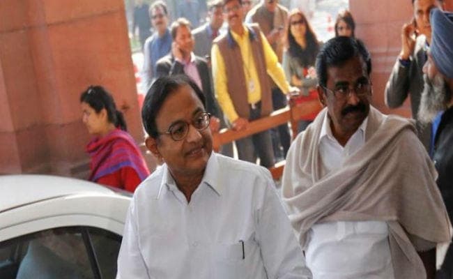 चिदंबरम ने किया पीएम मोदी पर पलटवार, गिनाये कांग्रेस अध्यक्षों के नाम