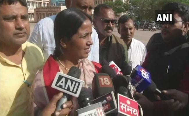 लालू से विधायक रेखा देवी ने की मुलाकात, बोली- लालू का स्वास्थ्य बिगड़ गया है, बेहतर इलाज की जरूरत