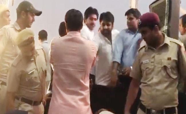 मनोज तिवारी के साथ मारपीट मामले में AAP विधायक अमानतुल्लाह खान को मिली अग्रिम जमानत