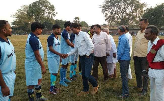 #Aaogoalkare : प्रभात खबर फुटबॉल टूर्नामेंट में सोनपुर ने हाजीपुर को 3-0 से हराकर लीग मैच जीता