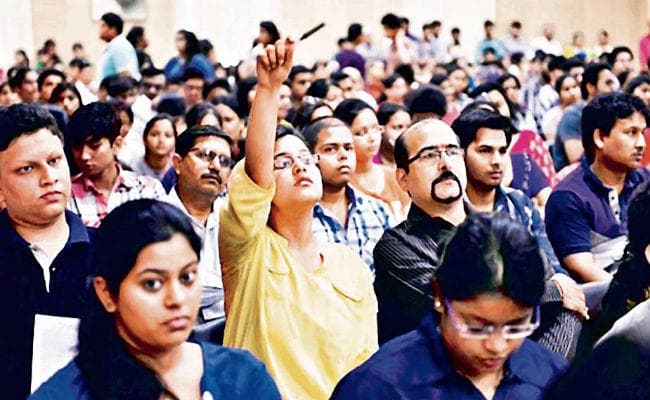 विश्व के तीसरे सबसे बड़े उच्च शिक्षा तंत्र भारत को रोजगारपरक संस्थानों की दरकार