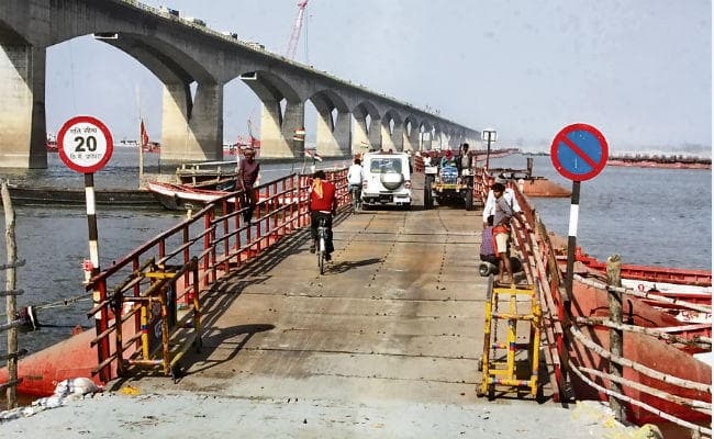 पीपा पुल पर आज से दौड़ेंगी गाड़ियां, सोनपुर मेले के वाहनों को मिलेगी राहत