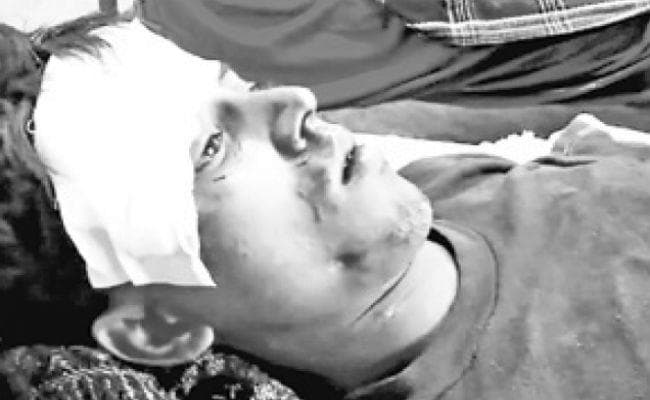 कूचबिहार : युवा तृणमूल व तृणमूल के मूल संगठन के बीच झड़प,एक जख्मी