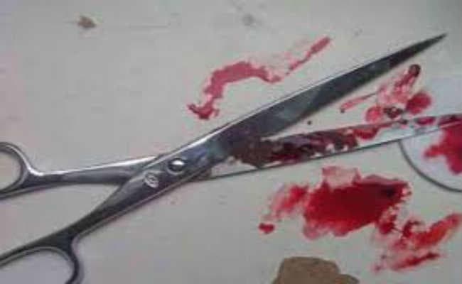 कैंची से छोटे भाई को किया जख्मी, आंखों के पास पड़े 20 टांके