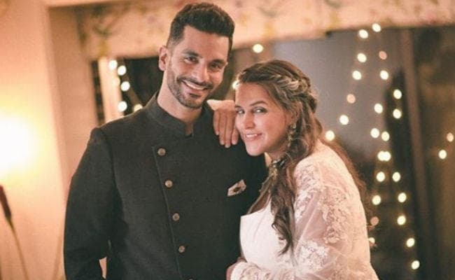 शादी के 6 महीने बाद मां बनीं नेहा धूपिया, इ‍स डर से छुपाई थी प्रेग्‍नेंसी, जानें