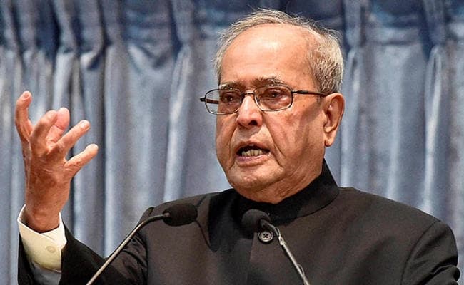 मीडिया को सत्ता में बैठे लोगों से सवाल पूछने की जरूरत, बोले प्रणब मुखर्जी