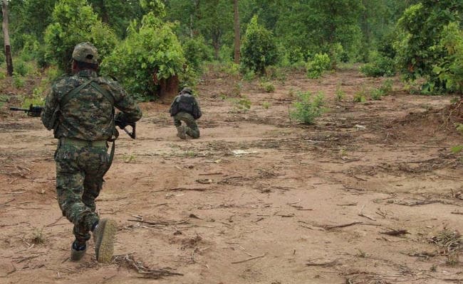 महाराष्ट्र में पुलिस के साथ मुठभेड़ में दो महिला नक्सली ढेर