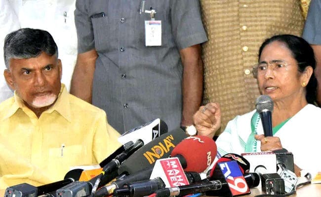 कोलकाता : ममता-नायडू के बीच बैठक, 22 नवंबर को दिल्ली में महागंठबंधन की बैठक टली