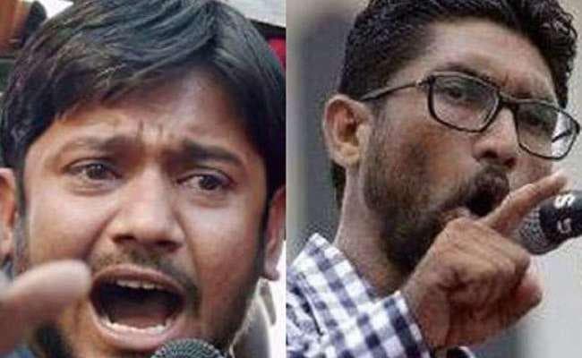 कन्हैया कुमार और जिग्नेश मेवाणी पर हिंदू सेना कार्यकर्ता ने फेंकी स्याही, गिरफ्तार