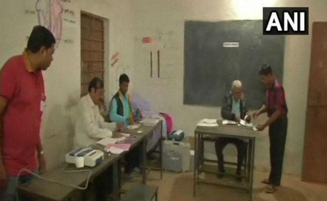 छत्तीसगढ़ विस चुनाव : दूसरे चरण का मतदान शुरू, जानें कुछ खास बातें