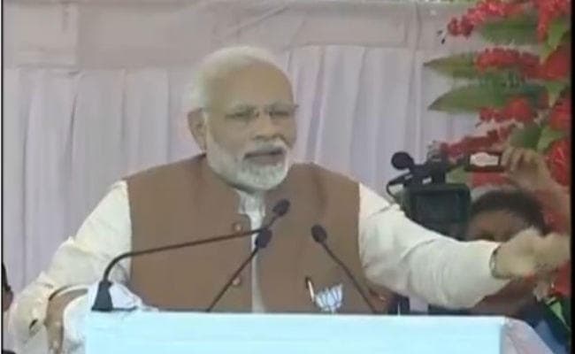 बोले पीएम मोदी- भ्रष्टाचार के दीमक को साफ करने के लिये नोटबंदी जैसी कड़वी दवा थी जरुरी